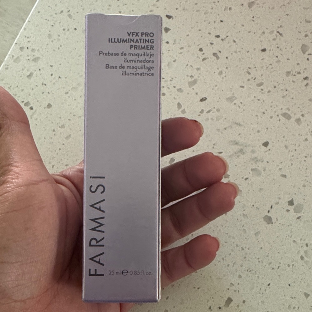 Farmasi VFX Pro Primer in White Packaging